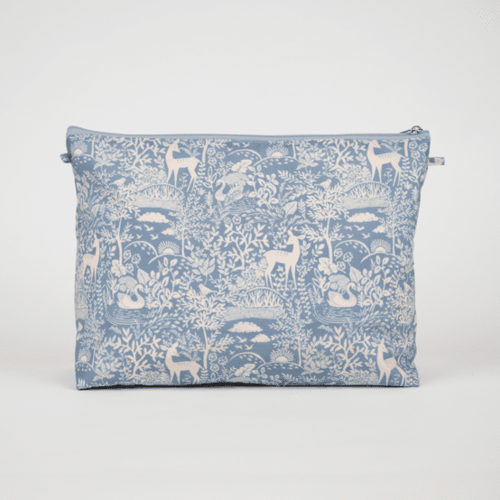 Cosmetic bag with flap toile de biche