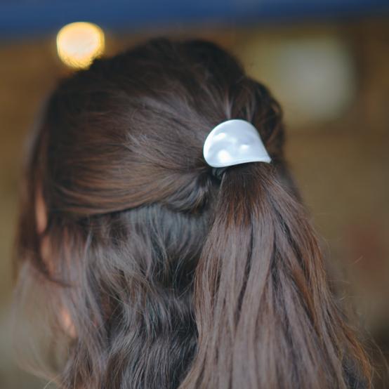  Oval Jewel Hair Tie pearly white