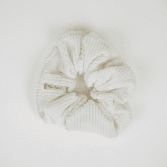 Scrunchie white corduroy