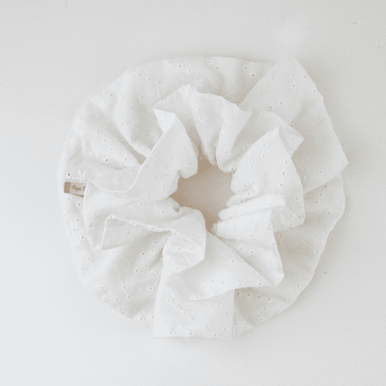 Maxi Double Scrunchie starry white english embroidery 