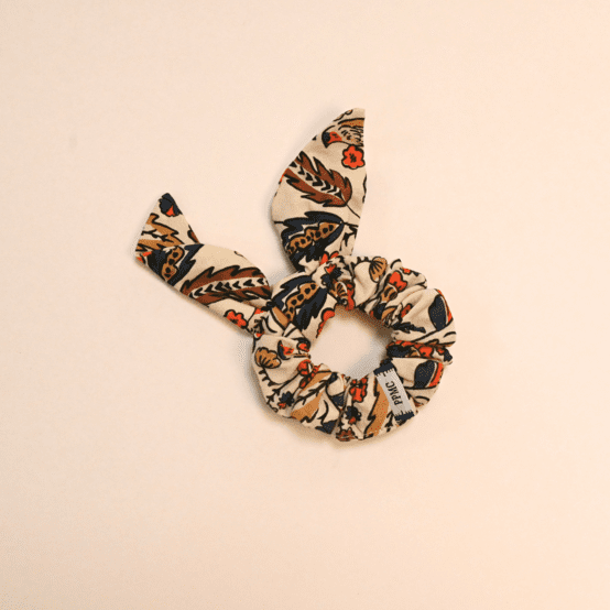 Bunny ear Scrunchie plumes d'été