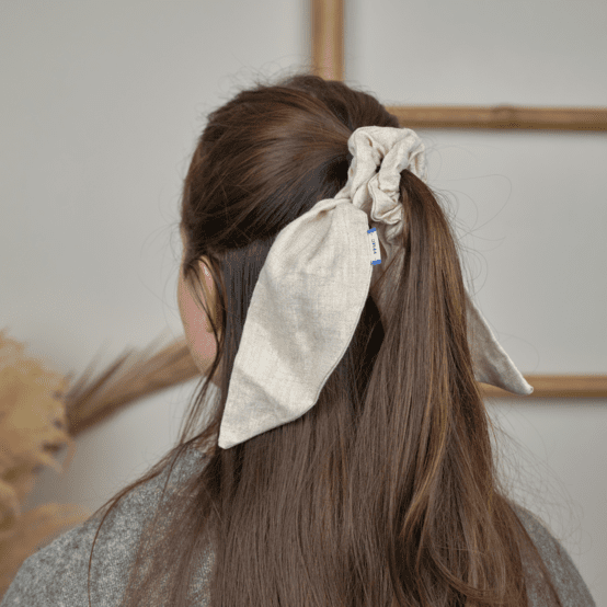 Short tail scrunchie  glitter linen