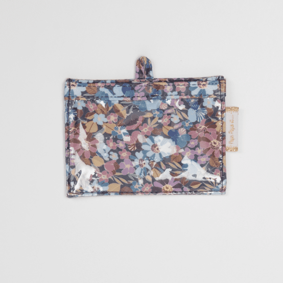 Badge Holder bloom 70