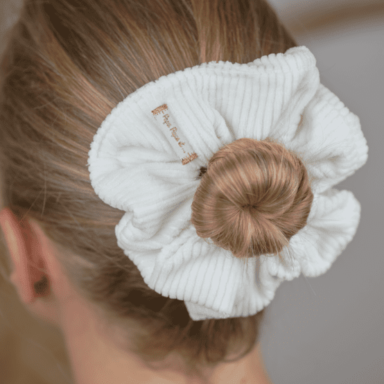 Scrunchie white corduroy