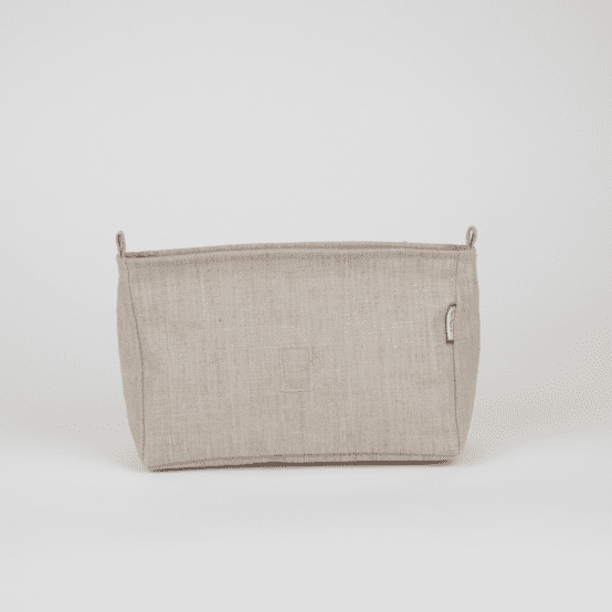 Base of shoulder bag silver linen