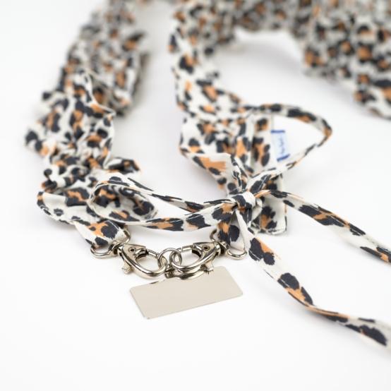 Ruffled phone strap leopard