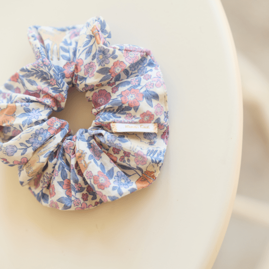 Scrunchie comptine enchantée rose