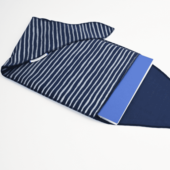 Fupochiki L (22 x 28 cm) striped silver dark blue