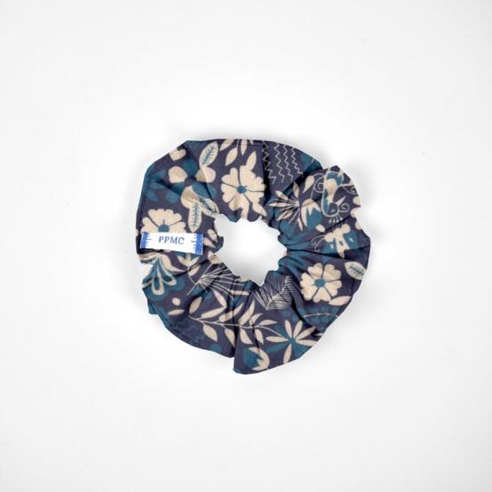 Small scrunchie parade royale