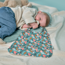 Elastic napkin child sous l'océan