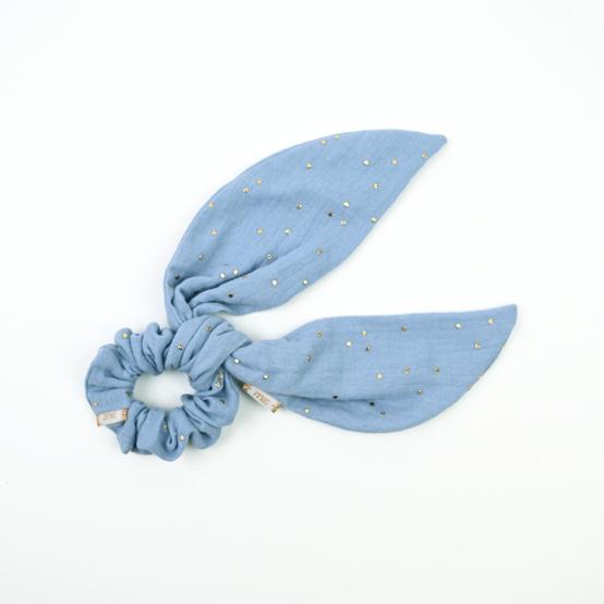 Short tail scrunchie gaze pois or bleu baltique