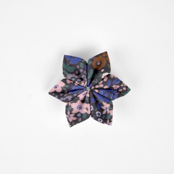 Star flower hairslide monet lilas