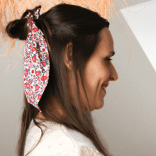 Short tail scrunchie rouge corolle