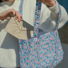 Medium envelope pocket golden linen