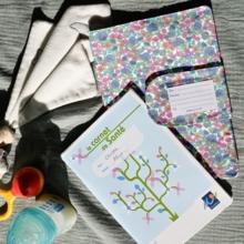 Health book cover pastel fleuri