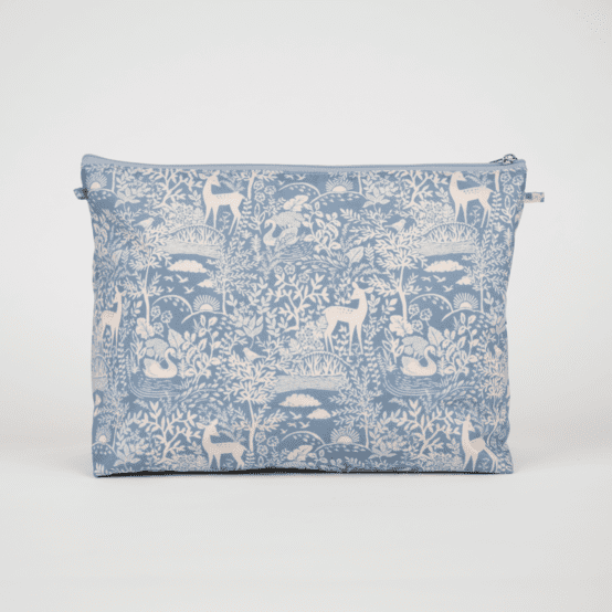 Cosmetic bag with flap toile de biche