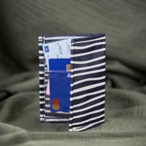 Compact wallet striped  ivory navy