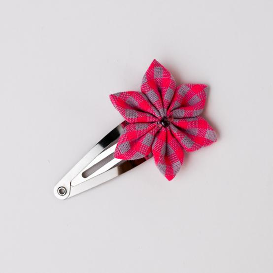 Star flower hairclip neon pink gingham