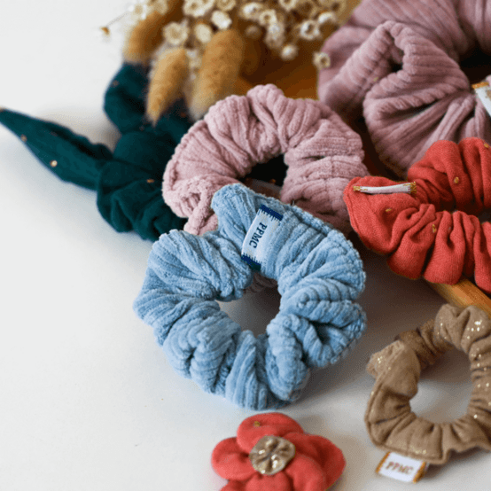 Small scrunchie velours côtelé bleu