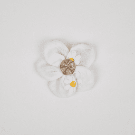 Mini Flower petal hair slide white daisies