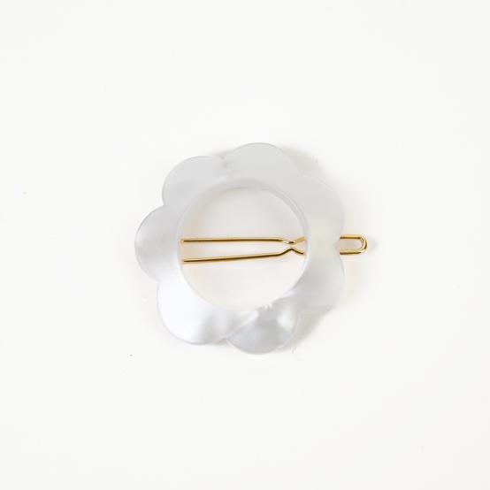  Small Flower Hair Clip pearly white