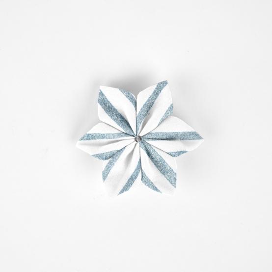 Star flower 4 hairslide striped blue gray glitter