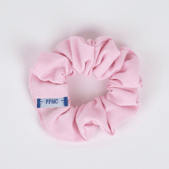 Small scrunchie light pink