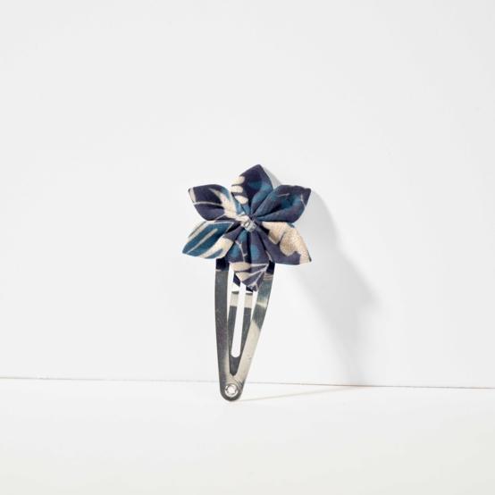 Star flower hairclip parade royale