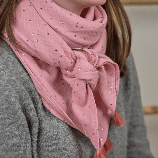 Pom pom scarf gaze pois or rose thé