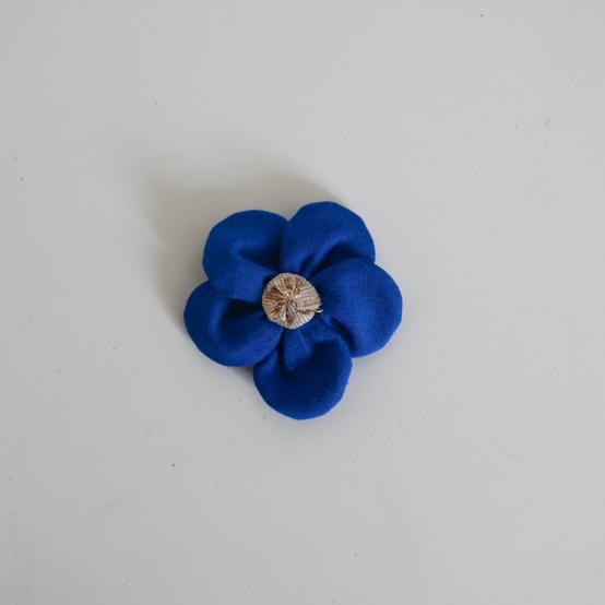 Mini Flower petal hair slide navy blue