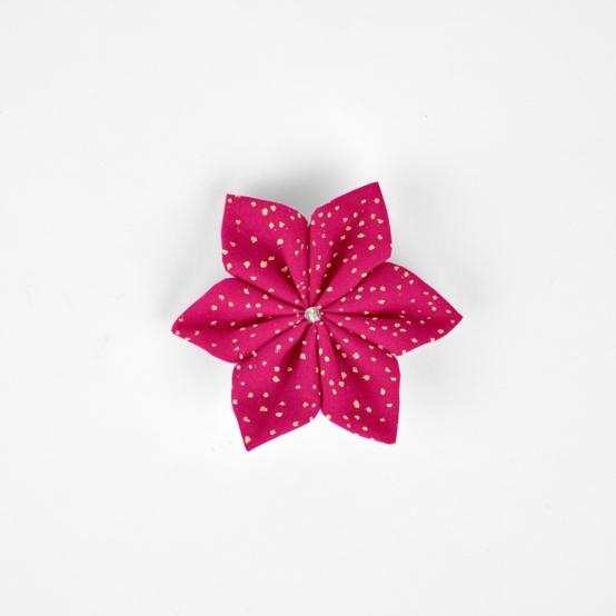 Star flower hairslide fuchsia pailleté