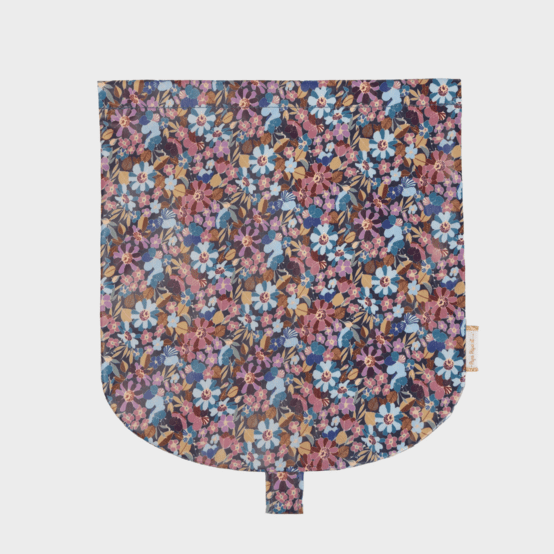 Flap of small shoulder bag bloom 70