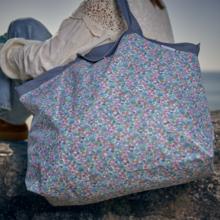 Tote bag with a zip pastel fleuri