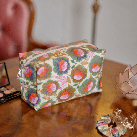 Rectangular toiletry bag fleur de thé