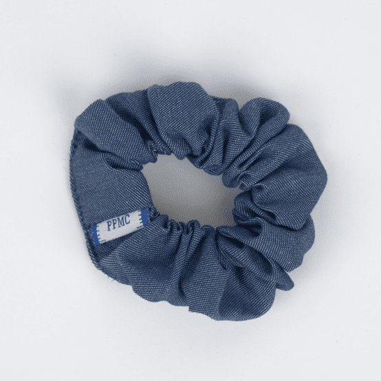 Small scrunchie light denim