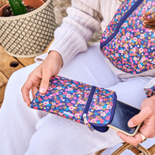 Quilted phone pocket hippie fleurie