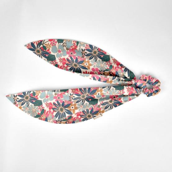 Long tail scrunchie cerise en fleur
