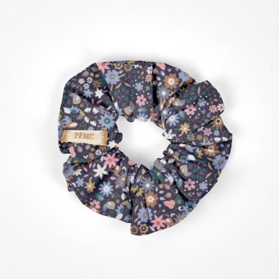 Small scrunchie seventies