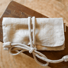 Jewelry pouch golden linen