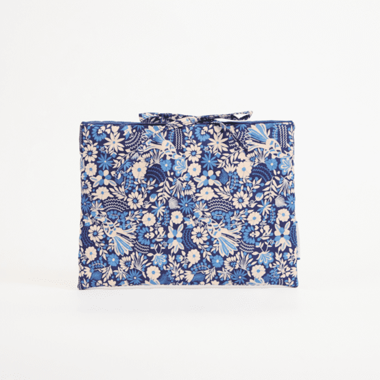 Paperback book pouch parade royale