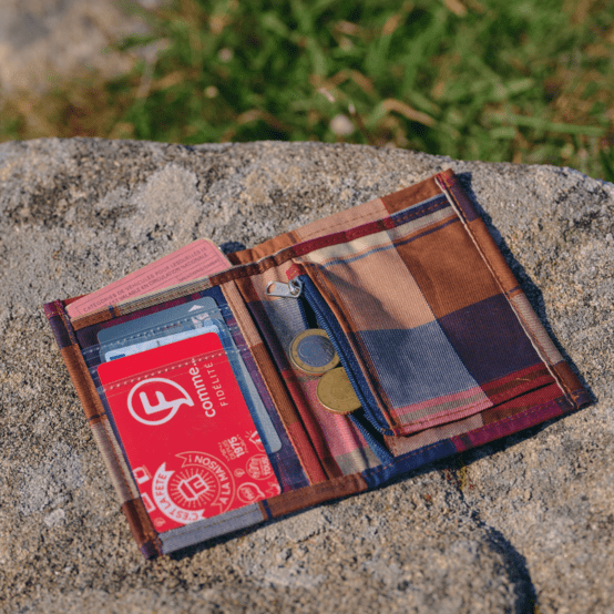 Compact wallet ruby lurex tartan