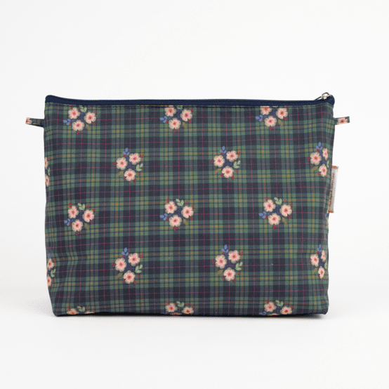 Cosmetic bag with flap tartan fleuri
