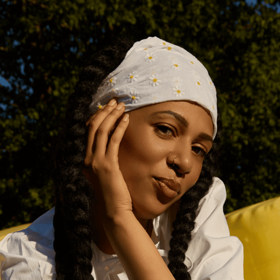 Headscarf headband- Adult size white daisies