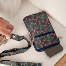 Quilted phone pocket birdy