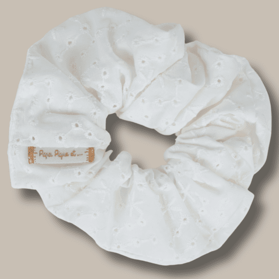 Scrunchie starry white english embroidery 