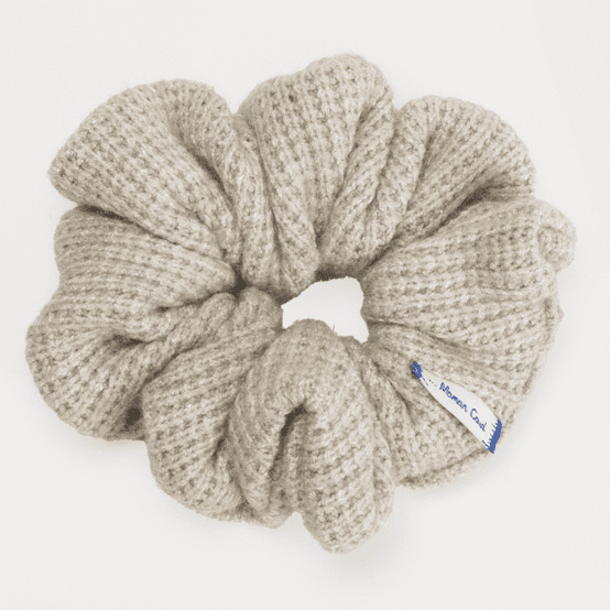 Scrunchie pearl ribbed knit