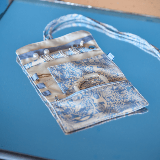 Jewelry pouch toile de biche