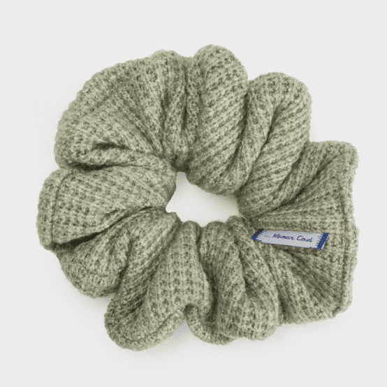 Scrunchie almond ribbed knit