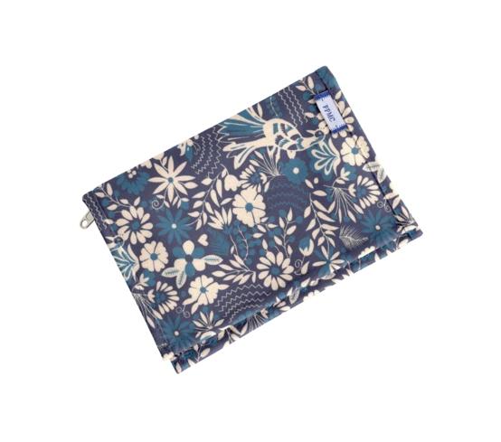 Compact wallet parade royale