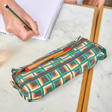 Double compartment school kit carré d'art